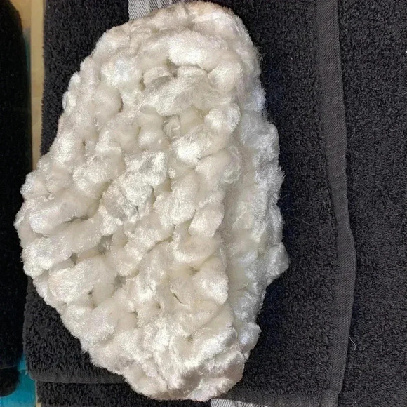 Silky Viscose Hat - Picture 5 of 5